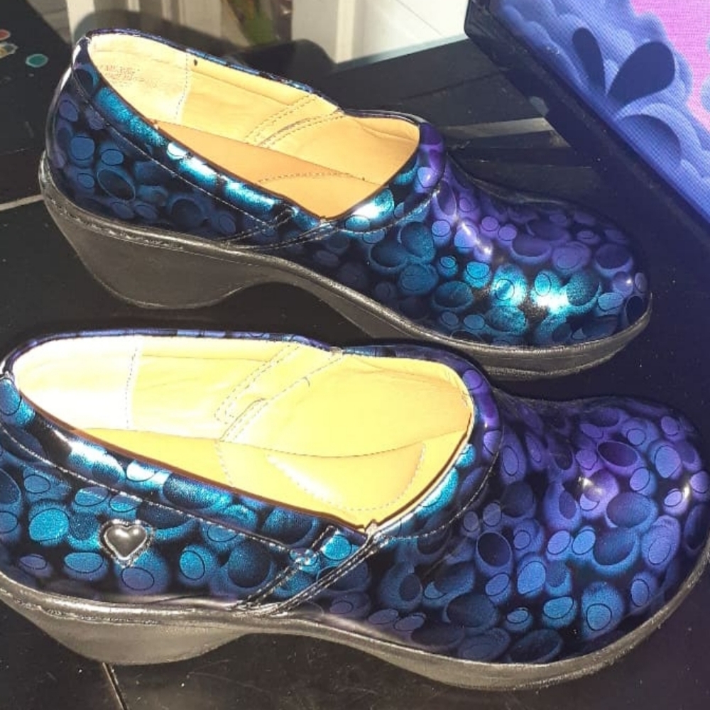 Nurse Mates "Bryar" shoes brand new worn once